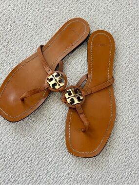 Tory Burch Cognac Leather Logo Thong Sandals Size 11